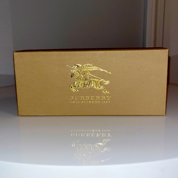 Brand new Burberry glasses. Never used or worn. Still has its certification! - Picture 5 of 6